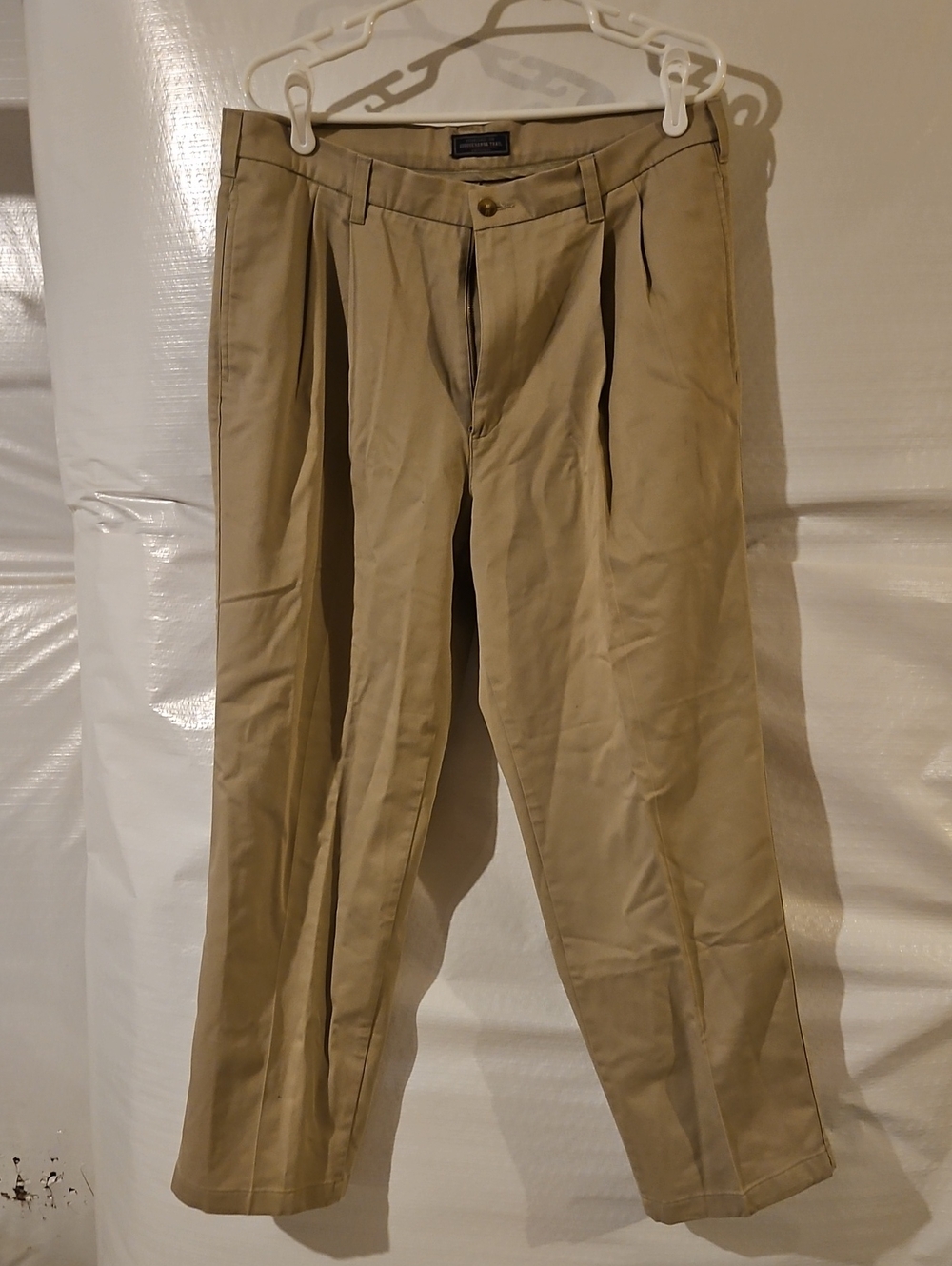 Men's Pleated Dress Pants in Khaki - Classic Workwear Style
